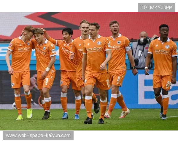 图卢兹31-10轻取巴约讷,法国Top14联赛领头羊继续领跑积分榜 图卢兹31-10轻取巴约讷,法国Top14联赛领头羊继续领跑积分榜